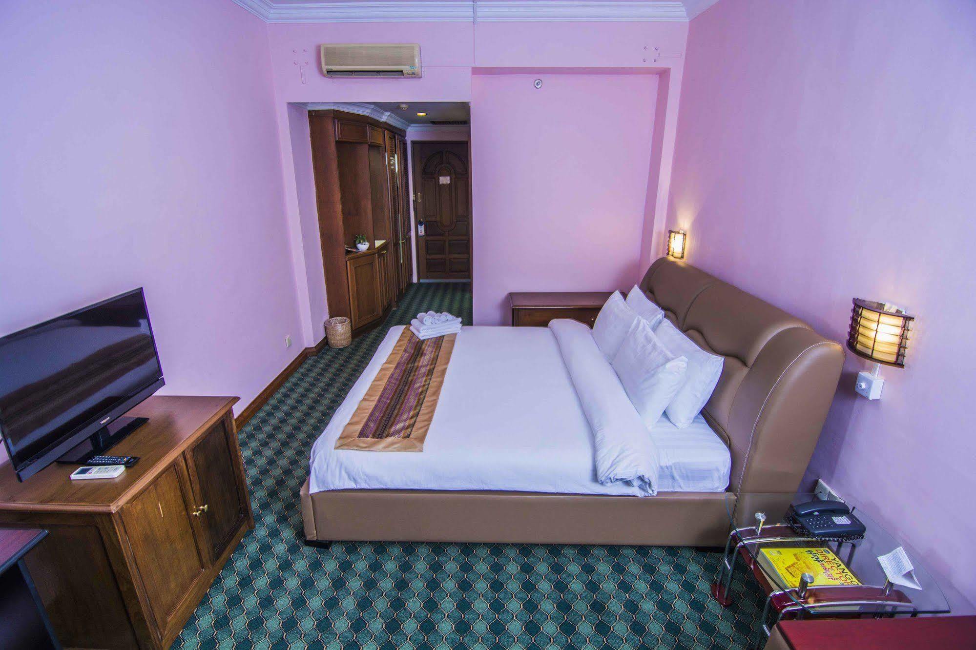 Asia Plaza Hotel Yangon Extérieur photo