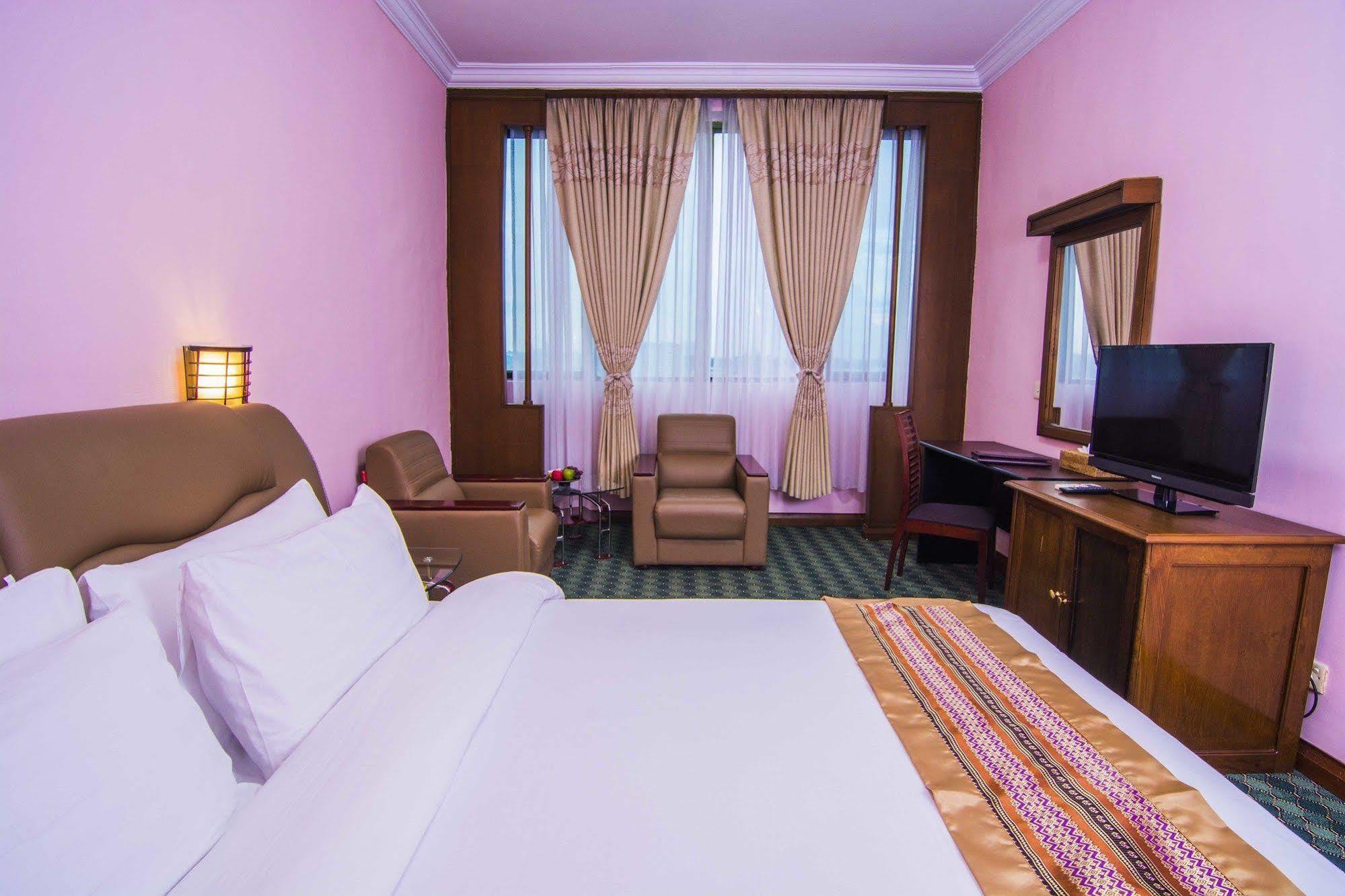 Asia Plaza Hotel Yangon Extérieur photo